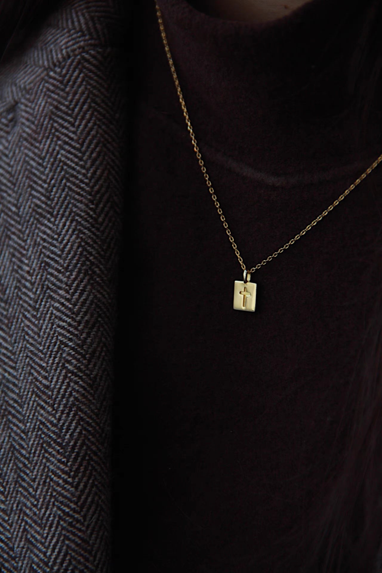 French Style Minimalist “The Truth Set Me Free” Gold-Plated Silver Cross Necklace